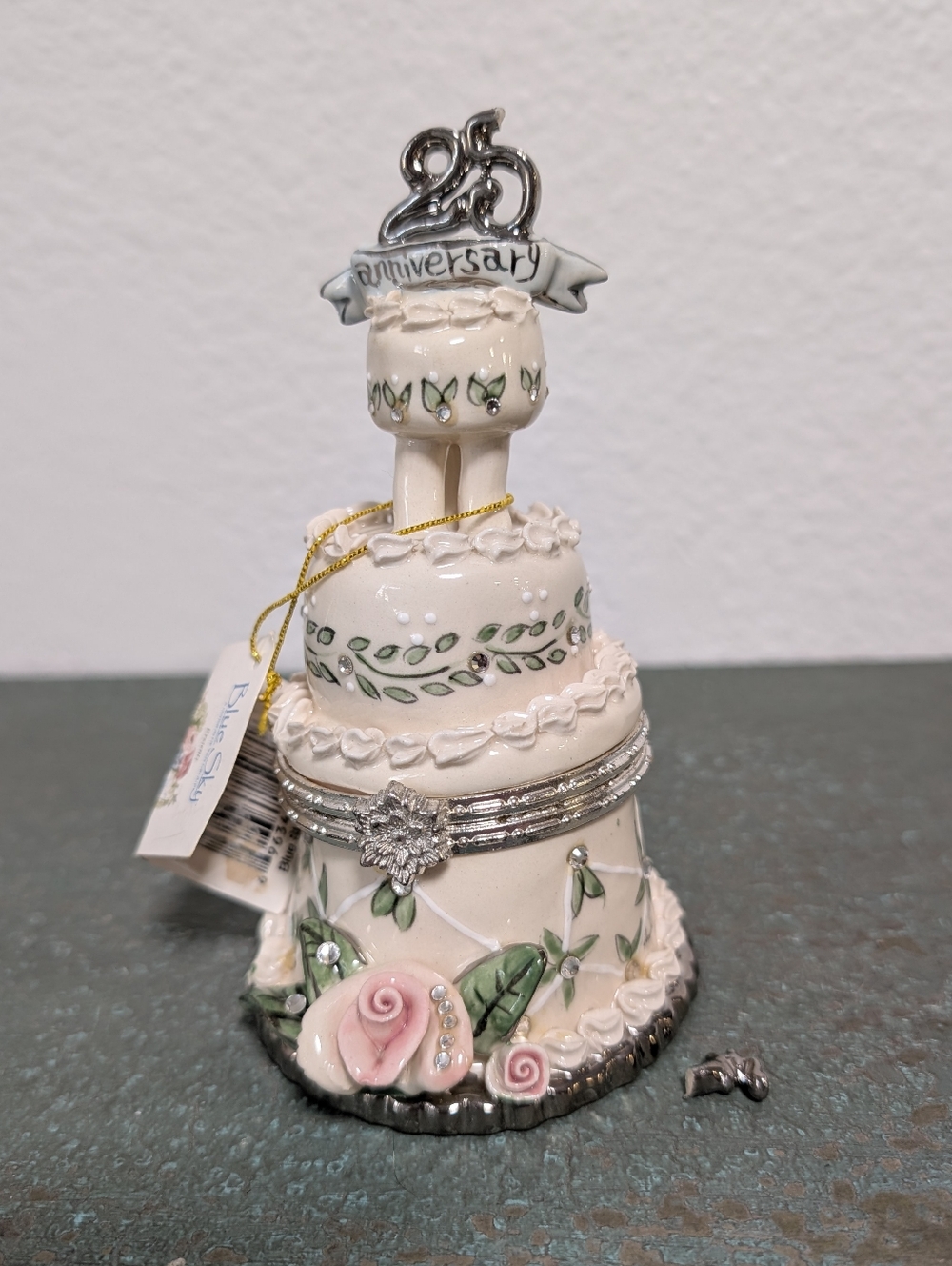 Blue Sky Clayworks 25th Anniversary Wedding Cake Hinged Trinket Box Floral Love